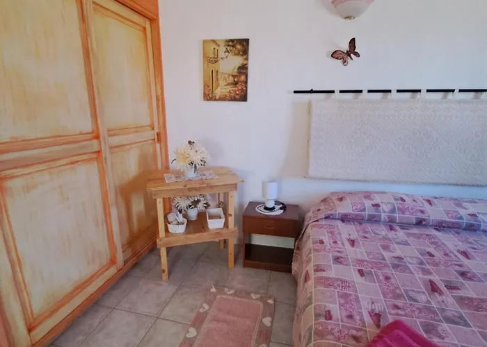 Pensjonat Lu Lisandru Telti